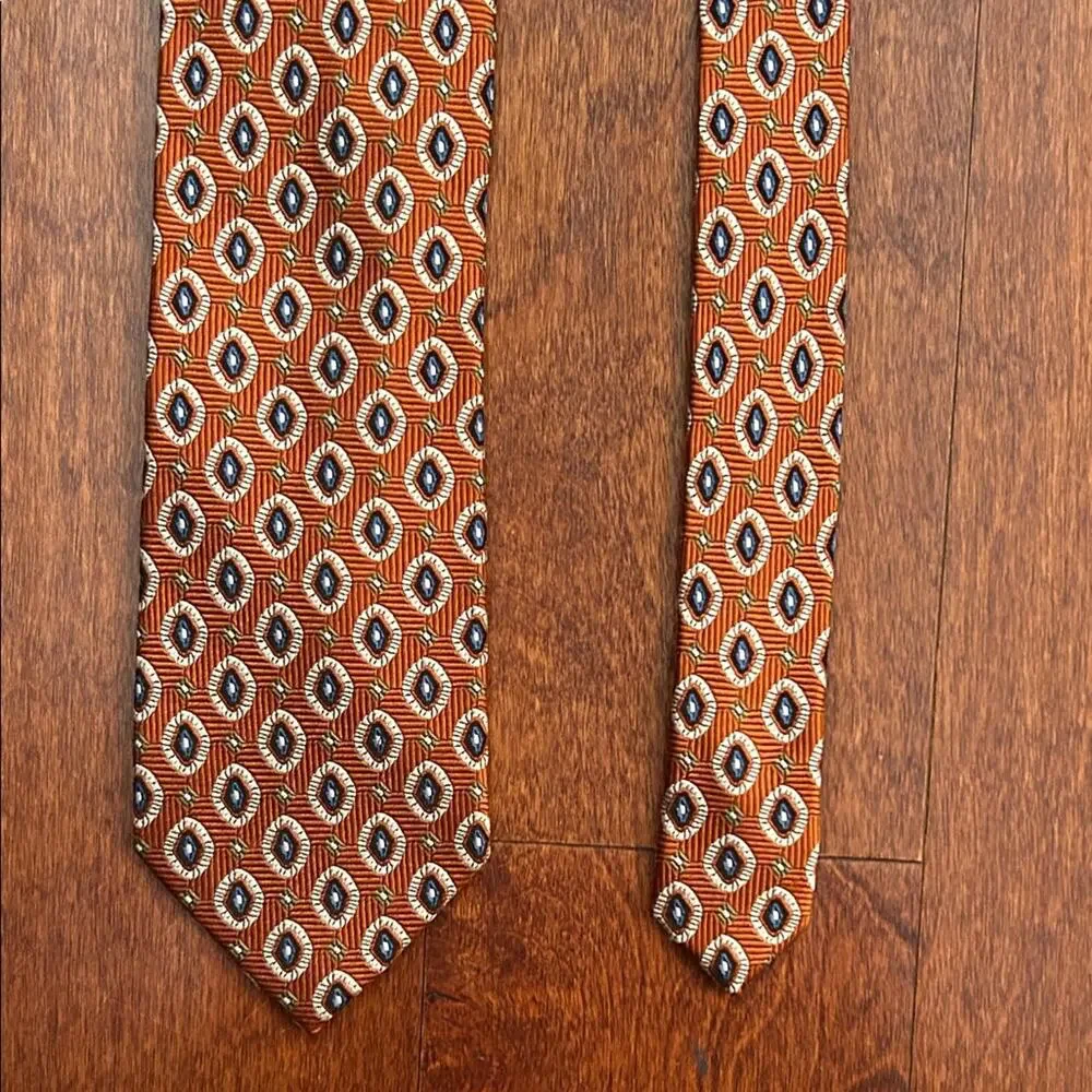 Jos. A. Bank 100% Silk Rust and Navy Woven Tie